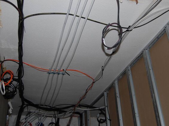 Electricité en cours d'installation