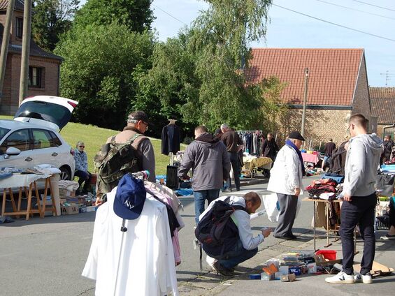 Brocante 2019 . photo de la rue Joliot Curie